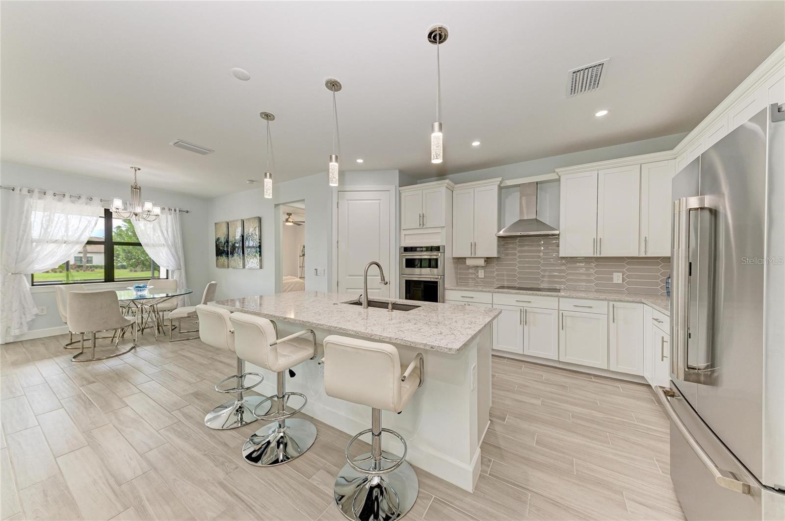7412 SUMMERLAND CV, LAKEWOOD RANCH, FL, 34202