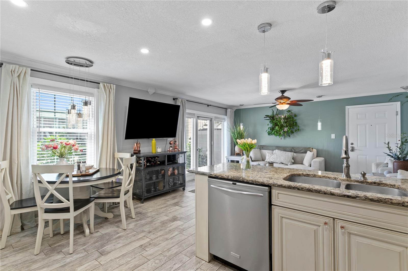 5175 COQUINA KEY DR SE #A, ST PETERSBURG, FL, 33705