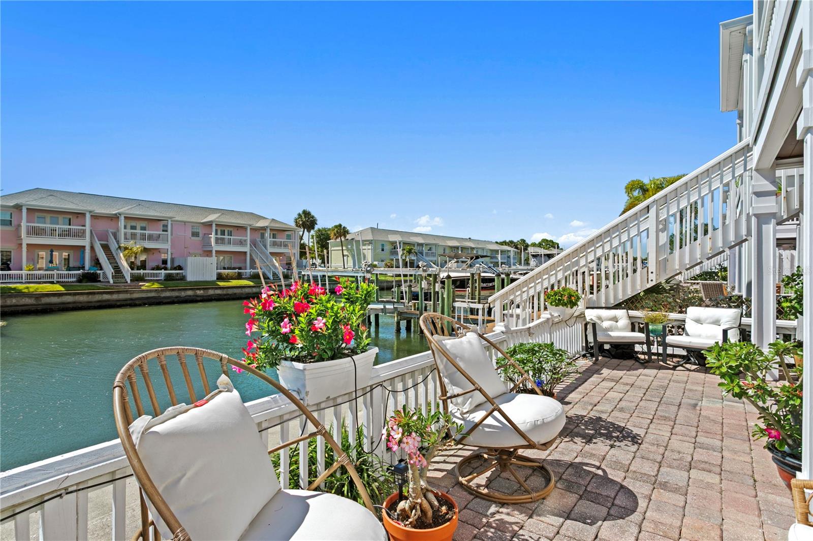 5175 COQUINA KEY DR SE #A, ST PETERSBURG, FL, 33705