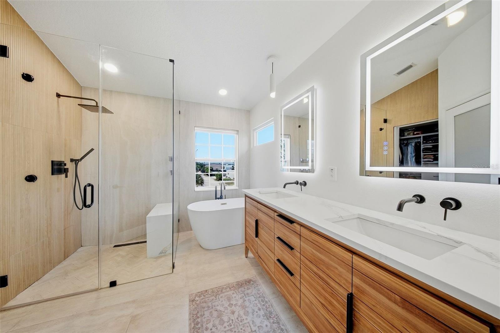 236 15TH AVE SE, ST PETERSBURG, FL, 33701