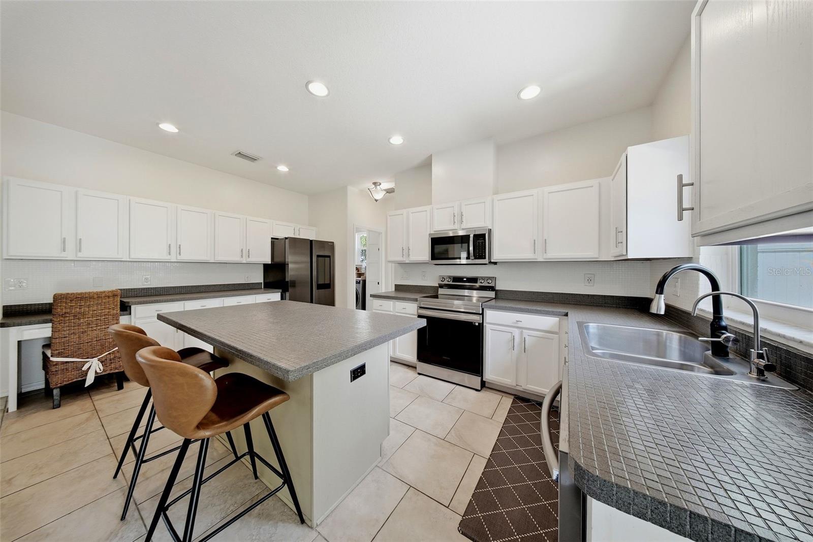 236 15TH AVE SE, ST PETERSBURG, FL, 33701