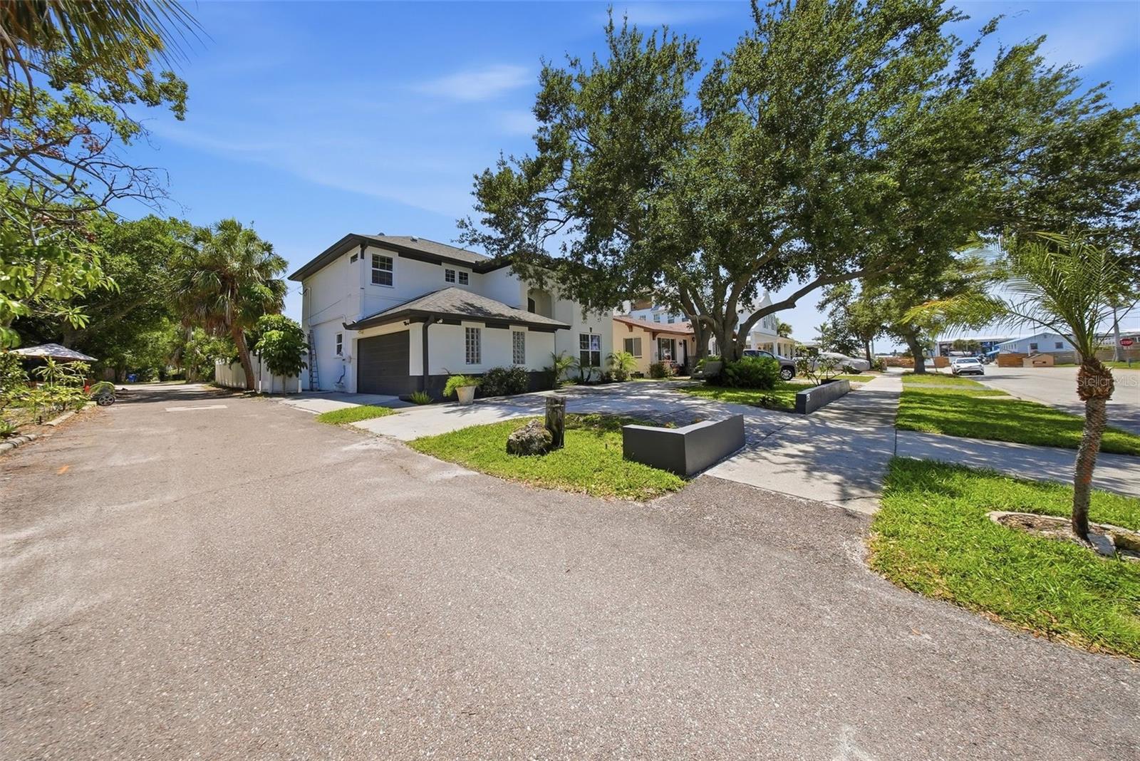 236 15TH AVE SE, ST PETERSBURG, FL, 33701