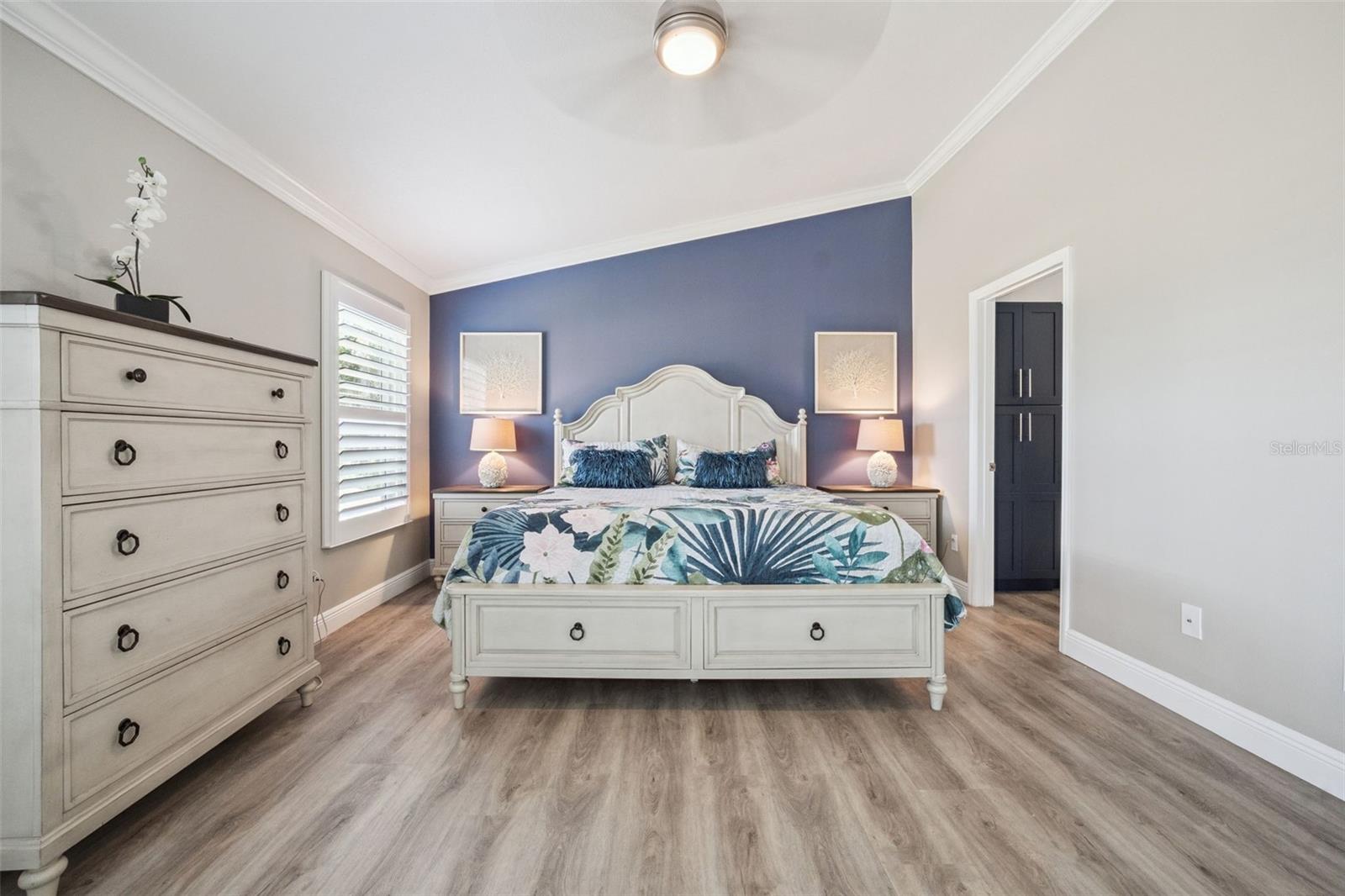 4750 SAWGRASS LAKE CIR, LEESBURG, FL, 34748