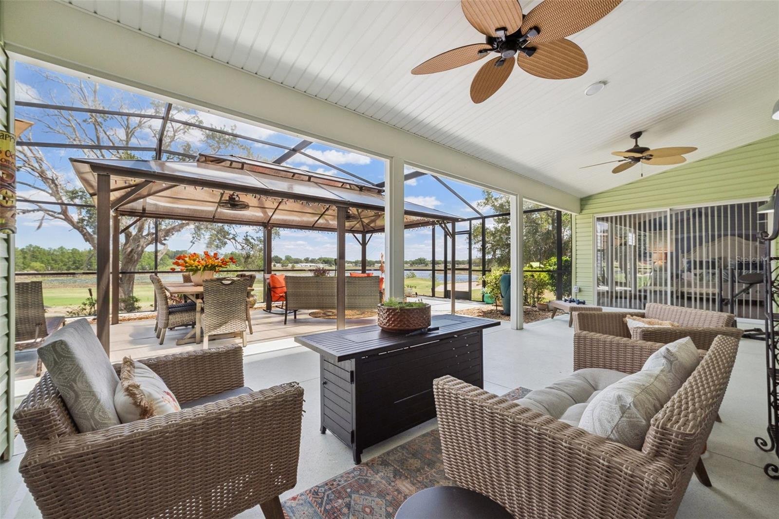 4750 SAWGRASS LAKE CIR, LEESBURG, FL, 34748
