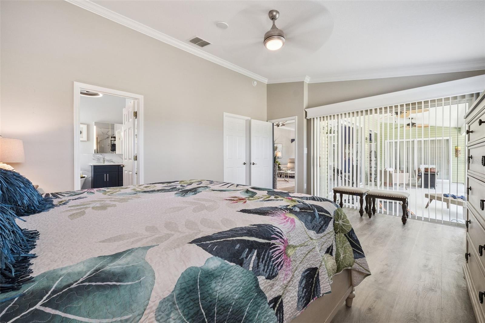 4750 SAWGRASS LAKE CIR, LEESBURG, FL, 34748