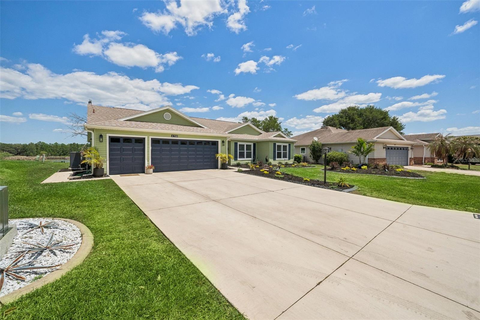 4750 SAWGRASS LAKE CIR, LEESBURG, FL, 34748