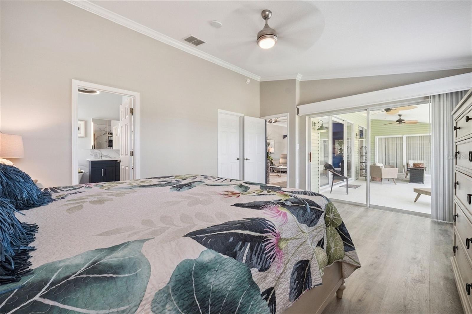 4750 SAWGRASS LAKE CIR, LEESBURG, FL, 34748