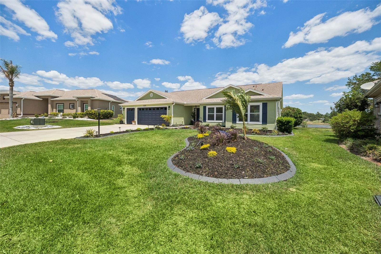 4750 SAWGRASS LAKE CIR, LEESBURG, FL, 34748