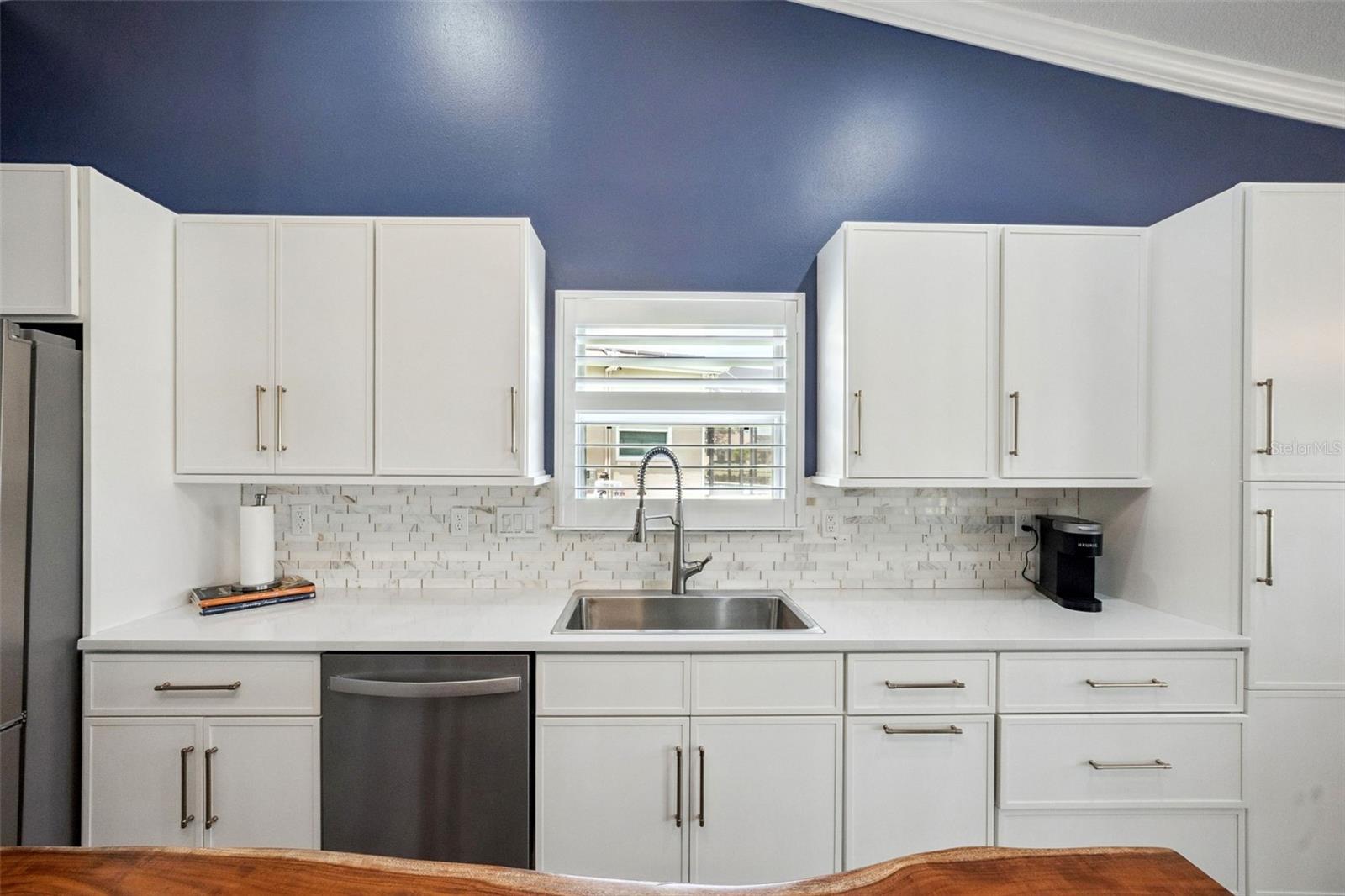 4750 SAWGRASS LAKE CIR, LEESBURG, FL, 34748