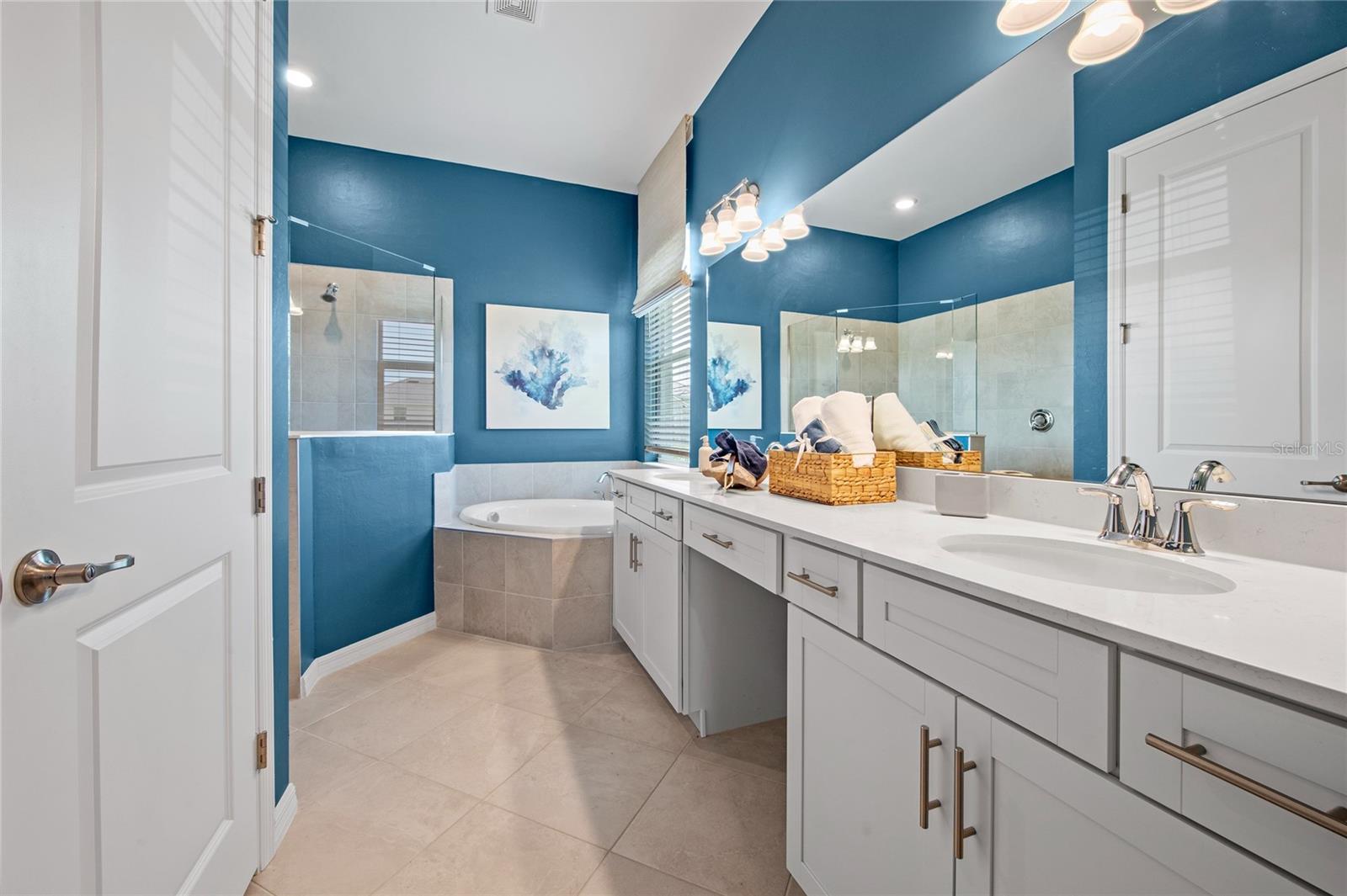 7161 INLET ISLES CT, LAKEWOOD RANCH, FL, 34211