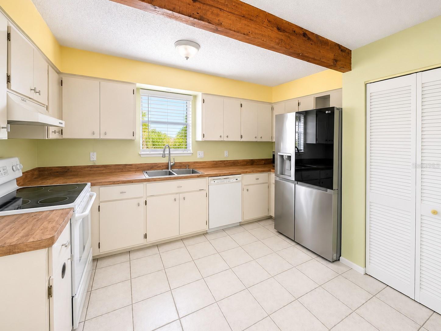60 BEACHCOMBER LN #B, ENGLEWOOD, FL, 34223
