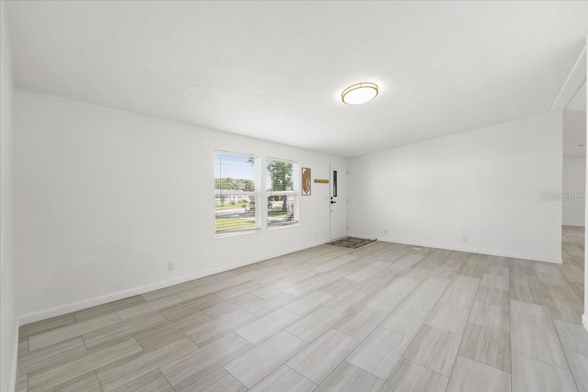 1137 YAUPON ST, DAYTONA BEACH, FL, 32117