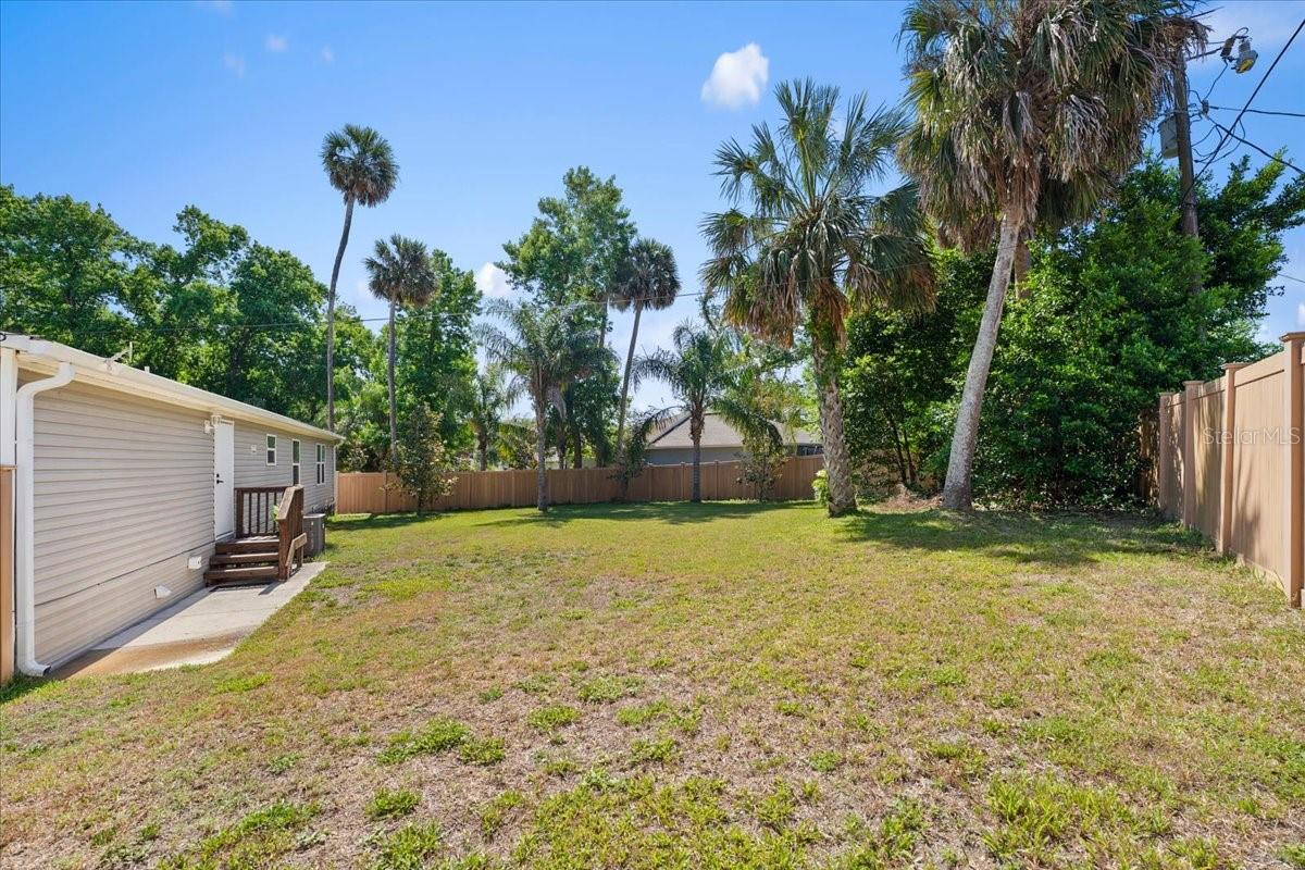 1137 YAUPON ST, DAYTONA BEACH, FL, 32117