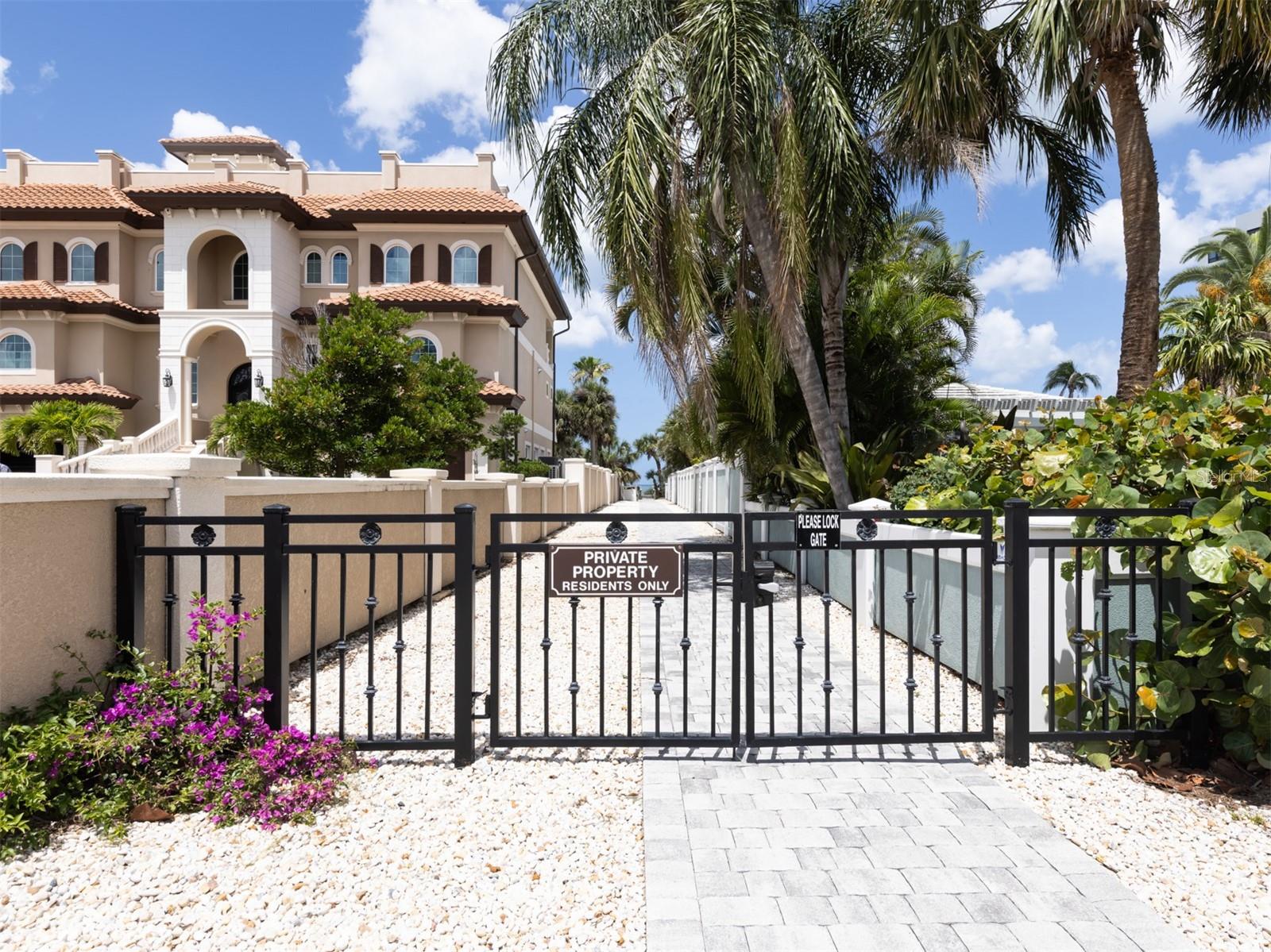 24 GULF MANOR DR, VENICE, FL, 34285