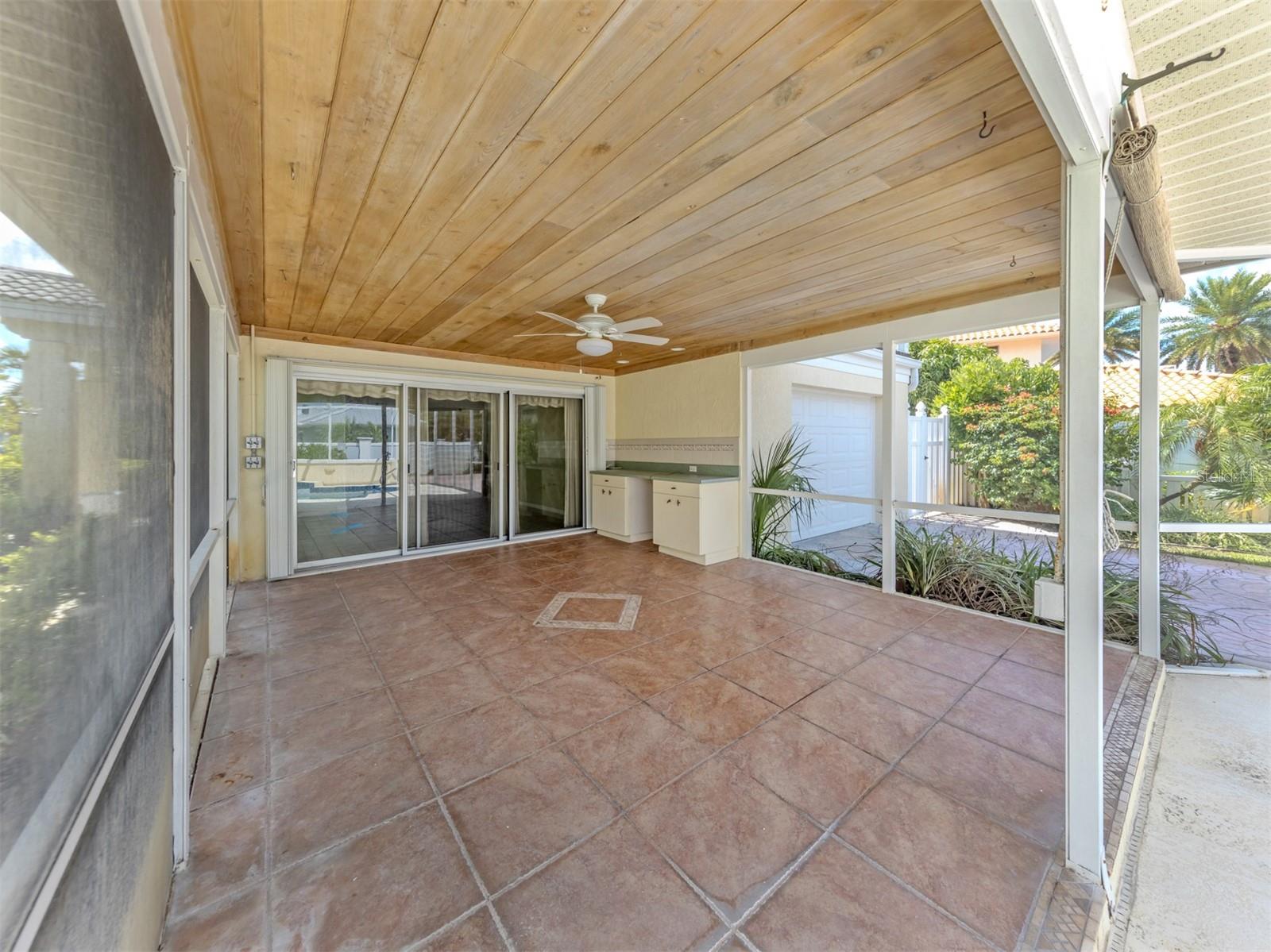 24 GULF MANOR DR, VENICE, FL, 34285