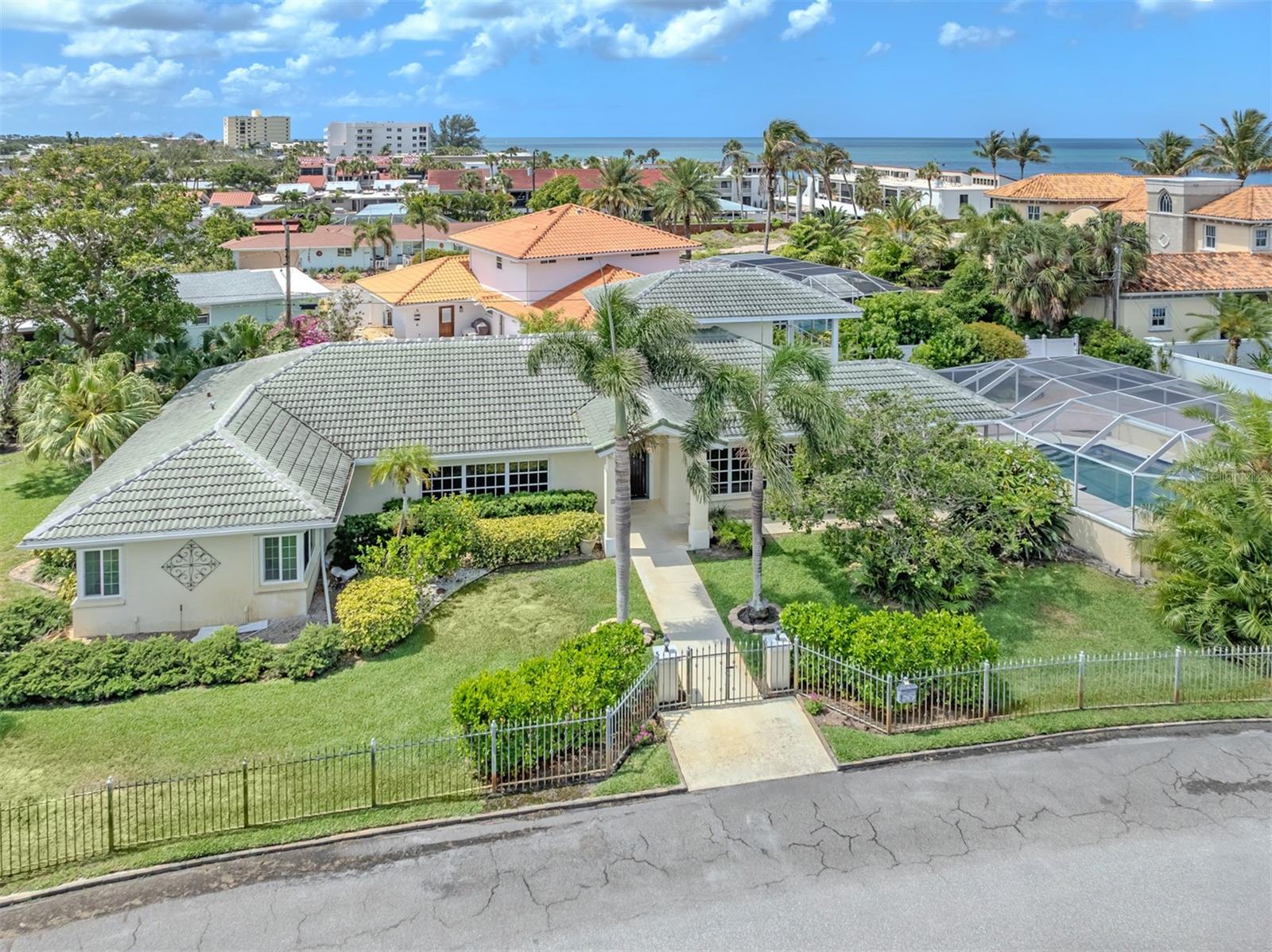 24 GULF MANOR DR, VENICE, FL, 34285