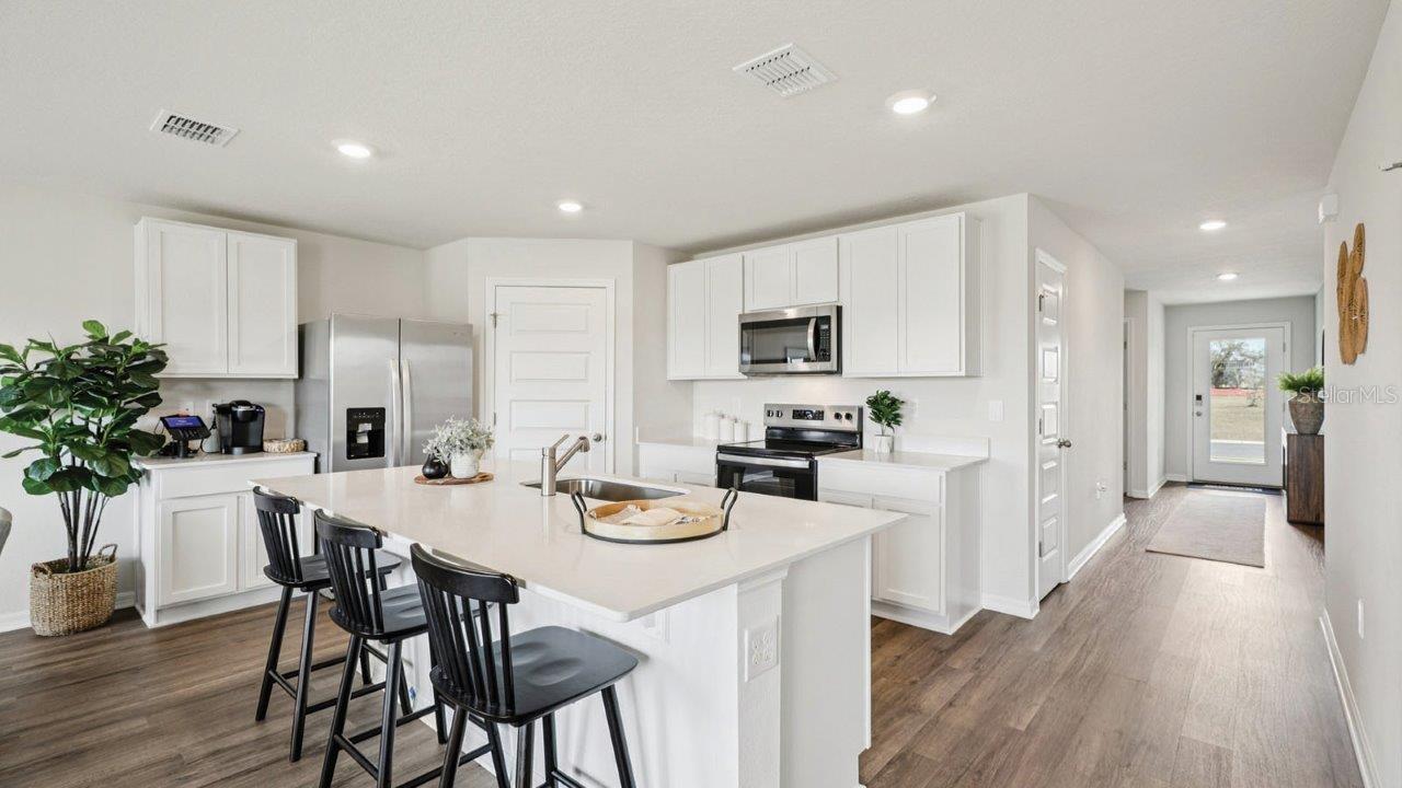 746 GREENWAY BLVD, LAKE WALES, FL, 33859