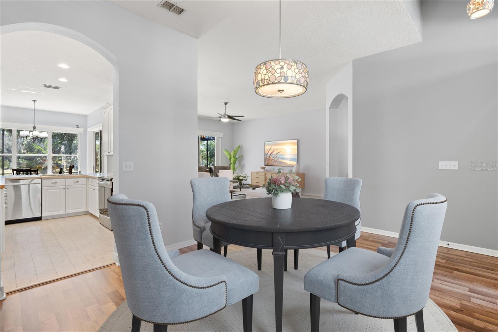 1305 CRYSTAL GREENS DR, SUN CITY CENTER, FL, 33573
