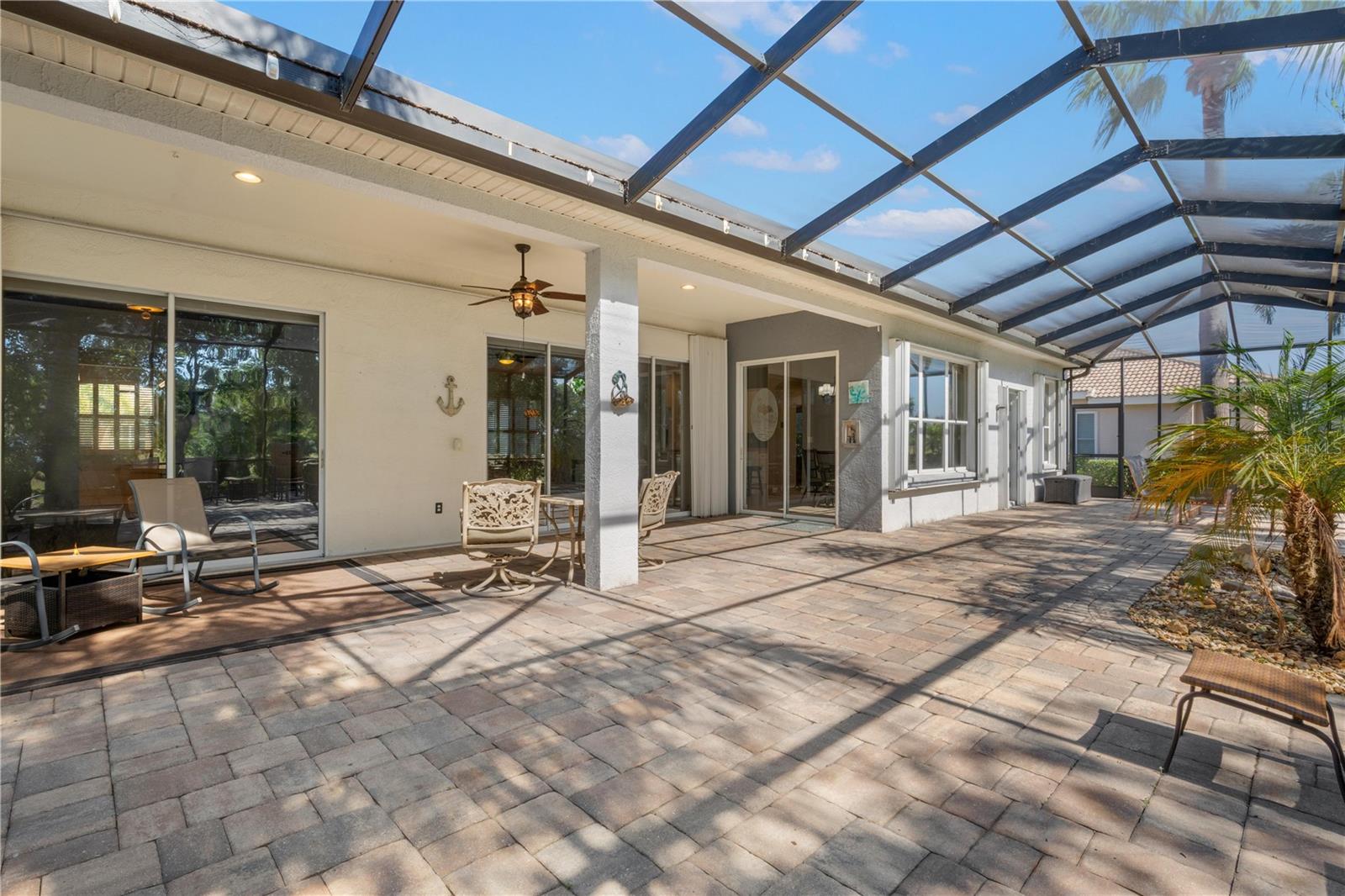 1305 CRYSTAL GREENS DR, SUN CITY CENTER, FL, 33573