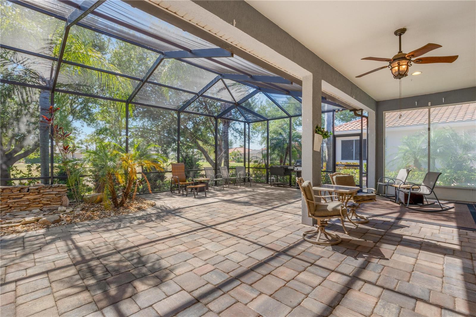 1305 CRYSTAL GREENS DR, SUN CITY CENTER, FL, 33573