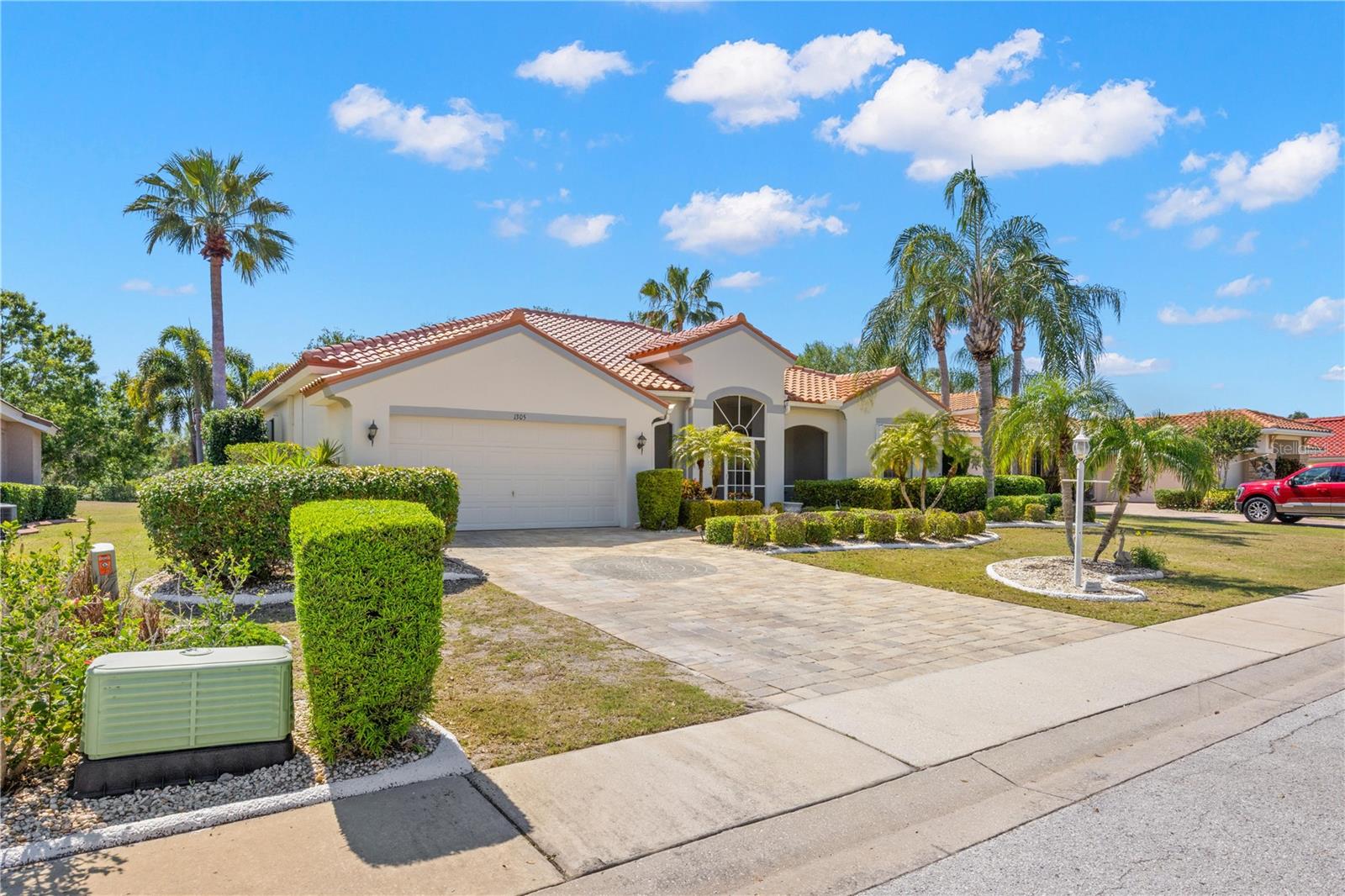 1305 CRYSTAL GREENS DR, SUN CITY CENTER, FL, 33573
