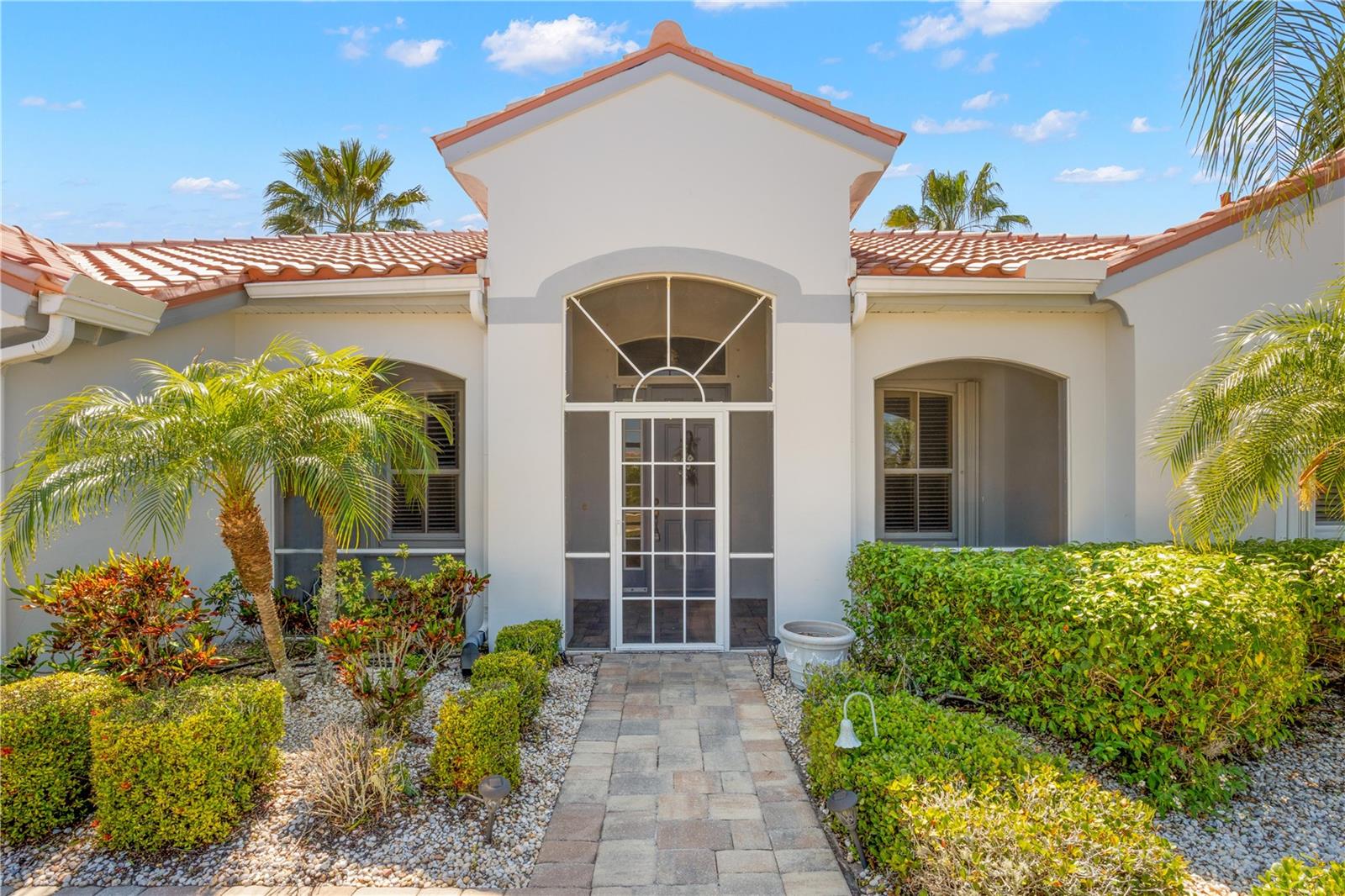 1305 CRYSTAL GREENS DR, SUN CITY CENTER, FL, 33573