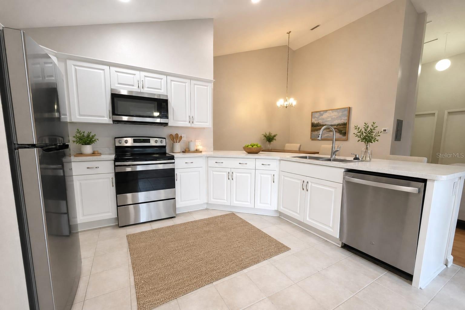 15215 AMBERLY DR #907, TAMPA, FL, 33647