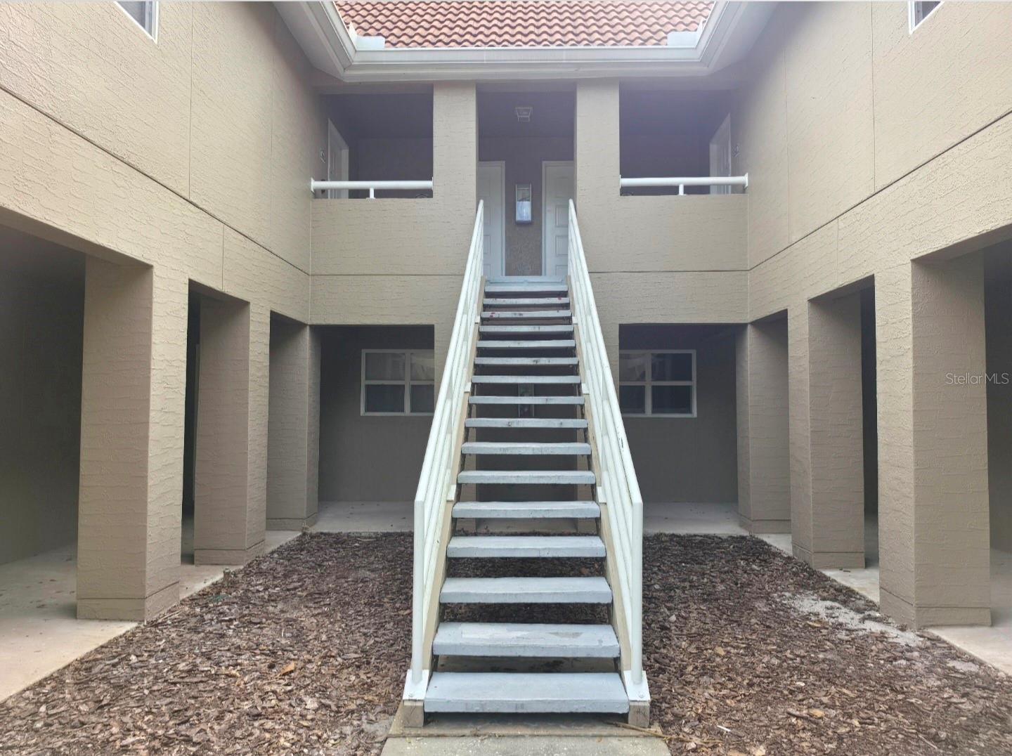 15215 AMBERLY DR #907, TAMPA, FL, 33647