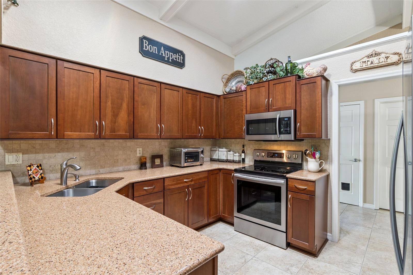 1748 LAKE MARION DR, APOPKA, FL, 32712