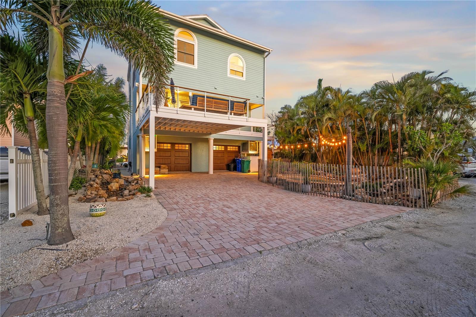 791 BROADWAY ST, LONGBOAT KEY, FL, 34228