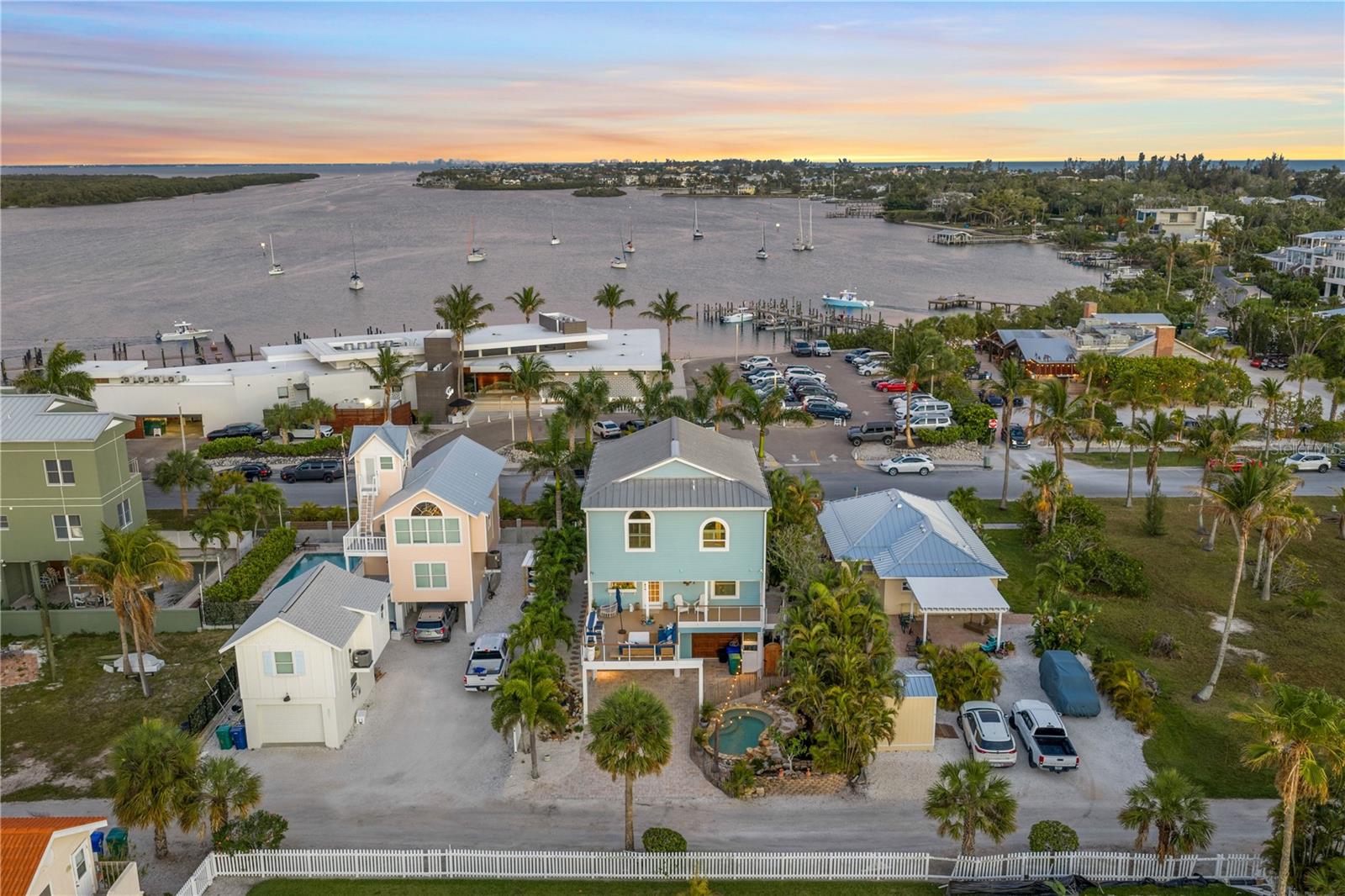 791 BROADWAY ST, LONGBOAT KEY, FL, 34228