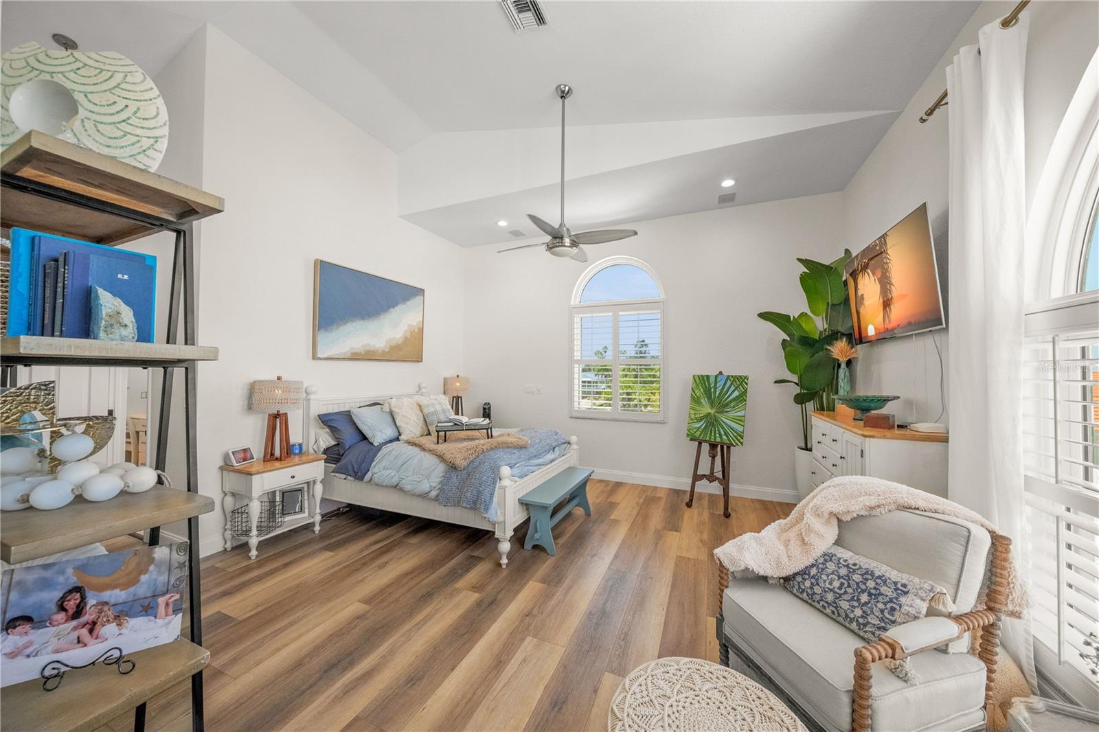 791 BROADWAY ST, LONGBOAT KEY, FL, 34228