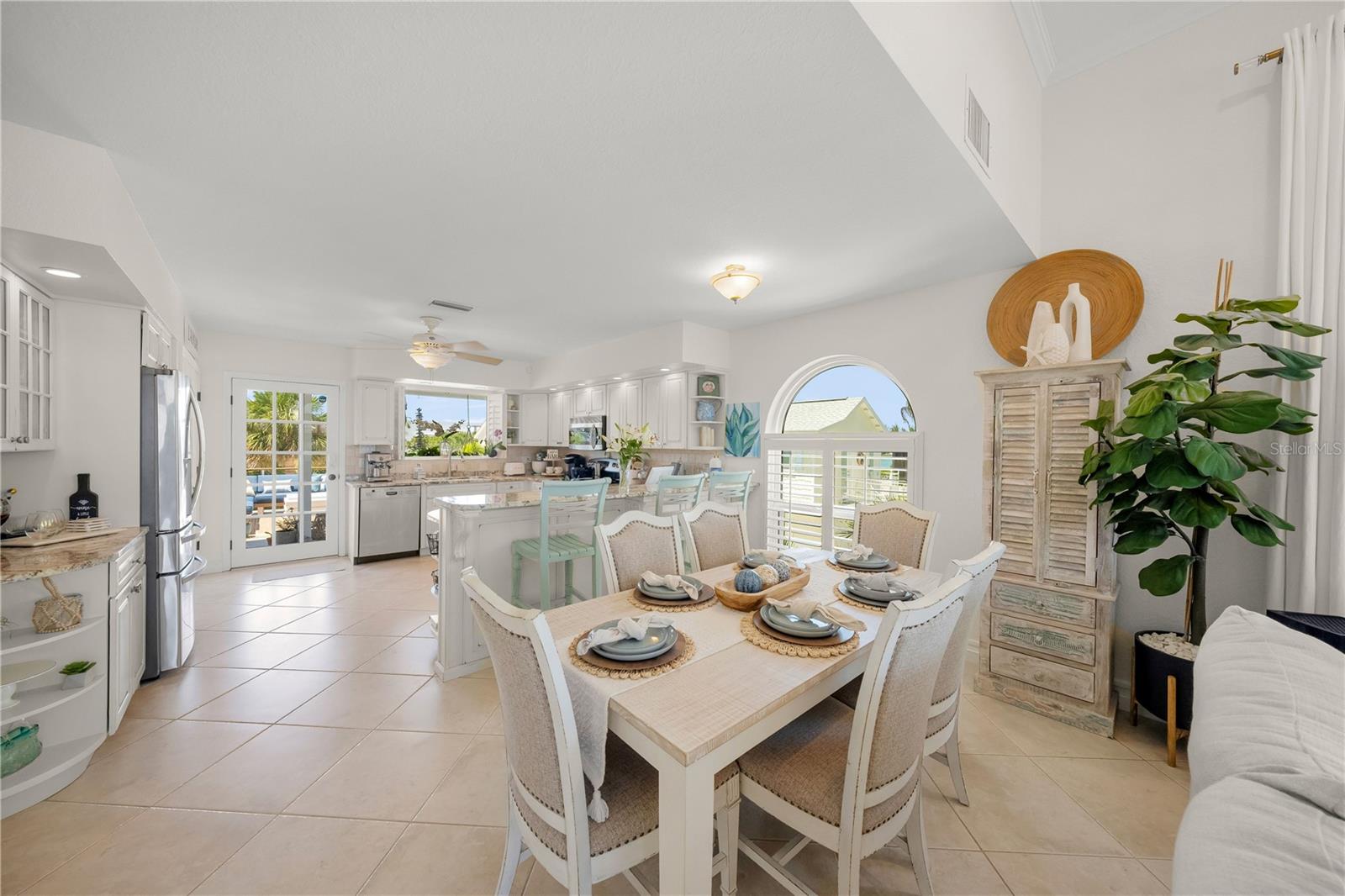 791 BROADWAY ST, LONGBOAT KEY, FL, 34228