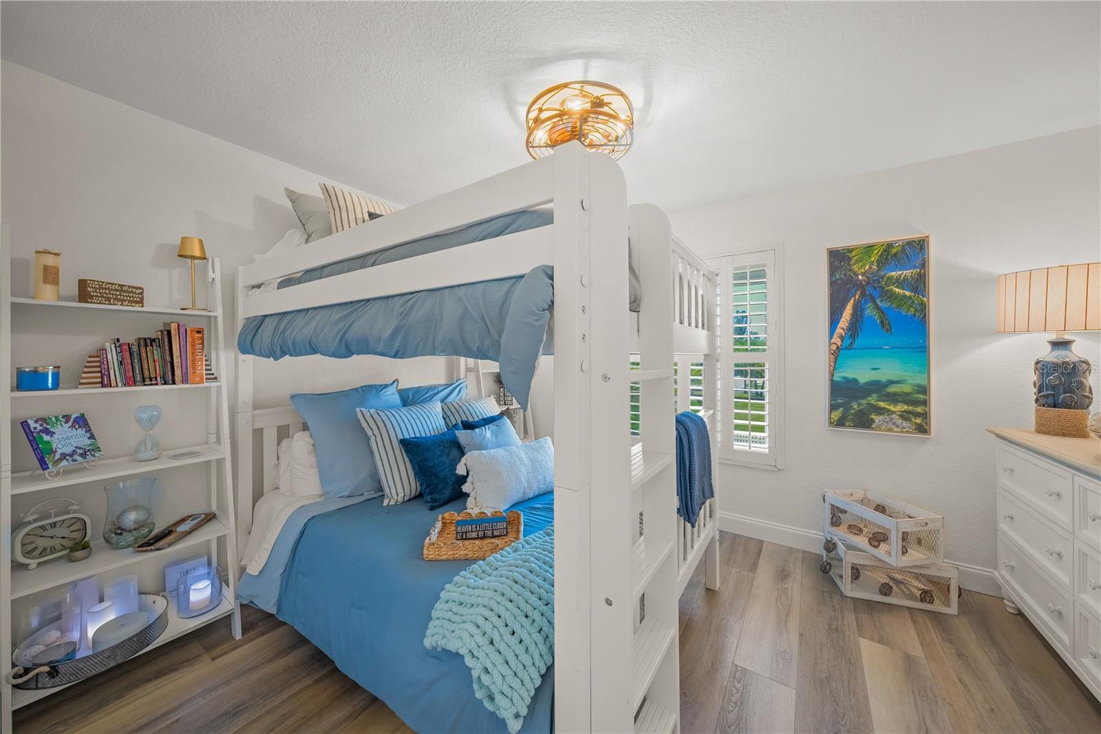 791 BROADWAY ST, LONGBOAT KEY, FL, 34228