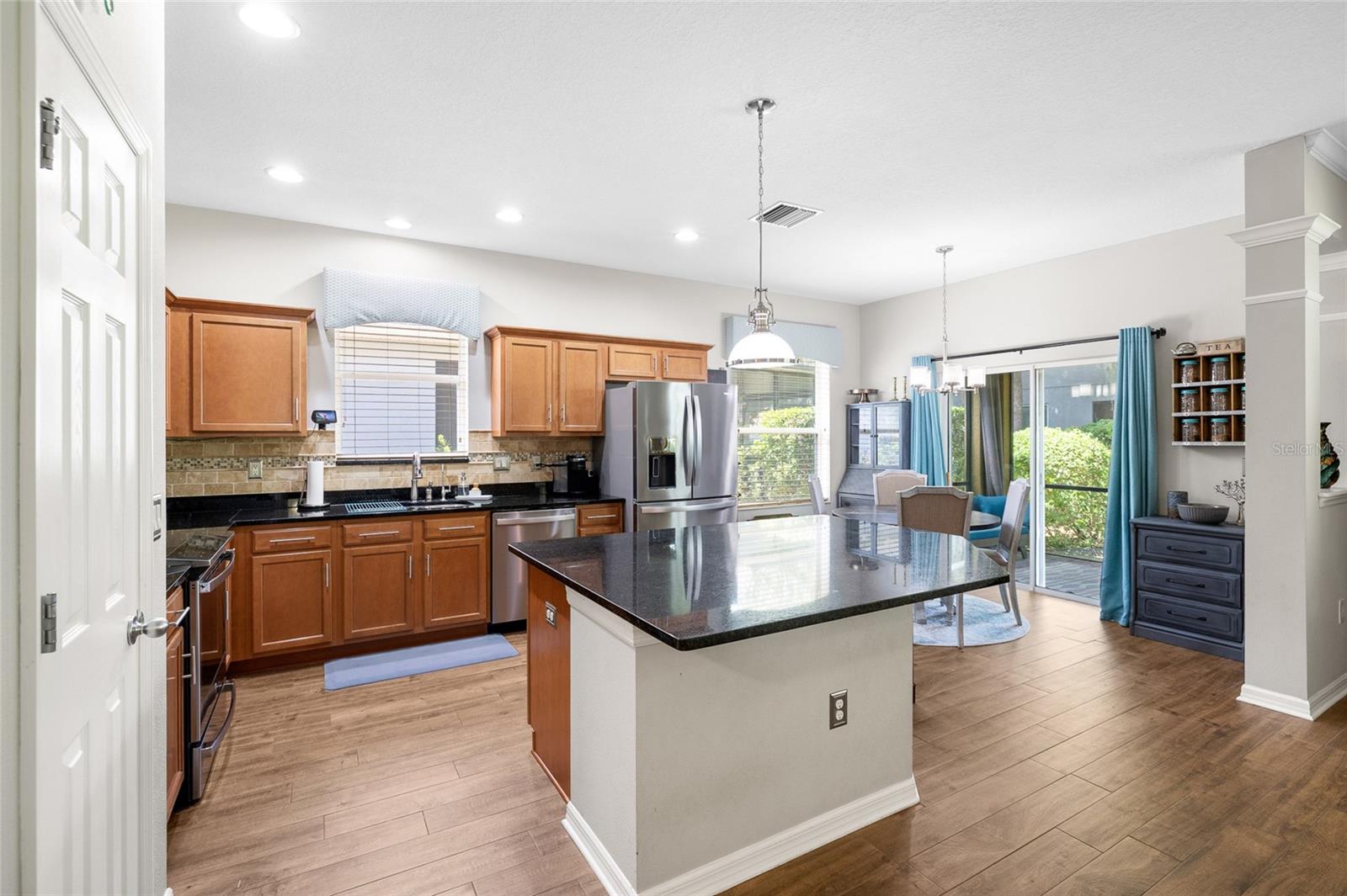 15841 STARLING WATER DR, LITHIA, FL, 33547