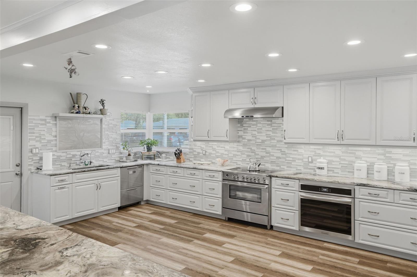 5539 DELAWARE AVE, NEW PORT RICHEY, FL, 34652