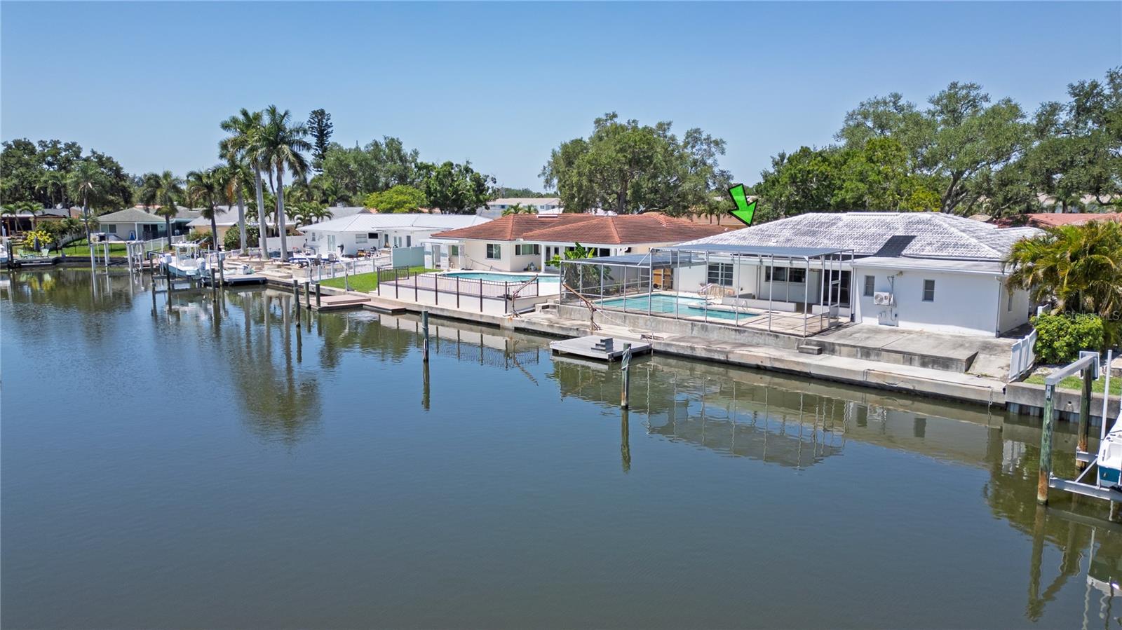 1880 TANGLEWOOD DR NE, ST PETERSBURG, FL, 33702
