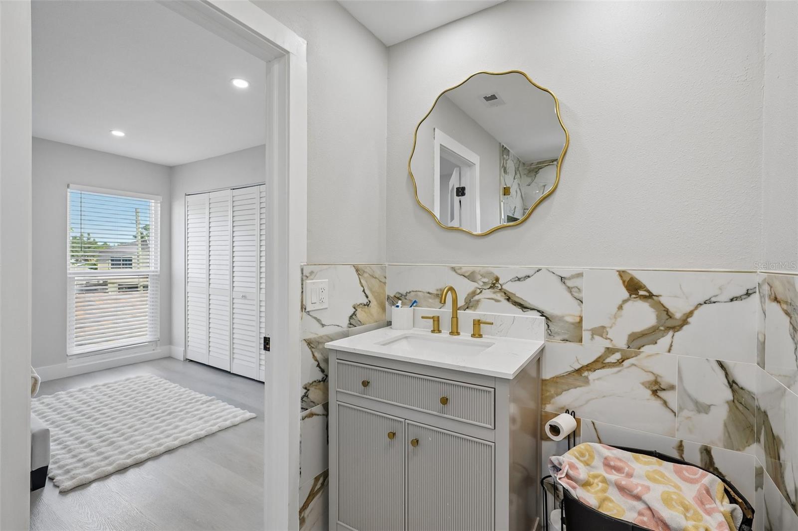5201 HUNTINGTON ST NE, ST PETERSBURG, FL, 33703