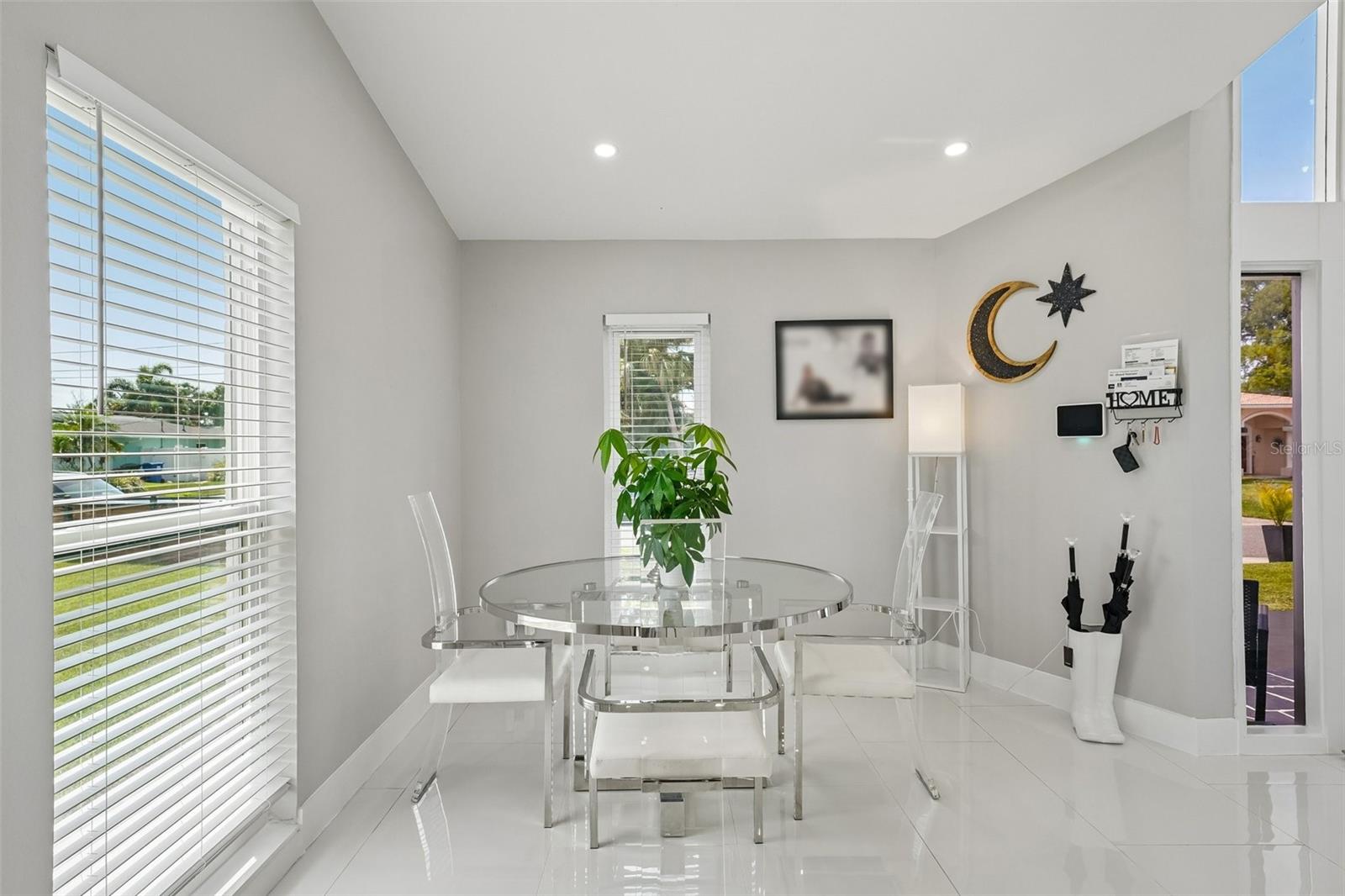 5201 HUNTINGTON ST NE, ST PETERSBURG, FL, 33703