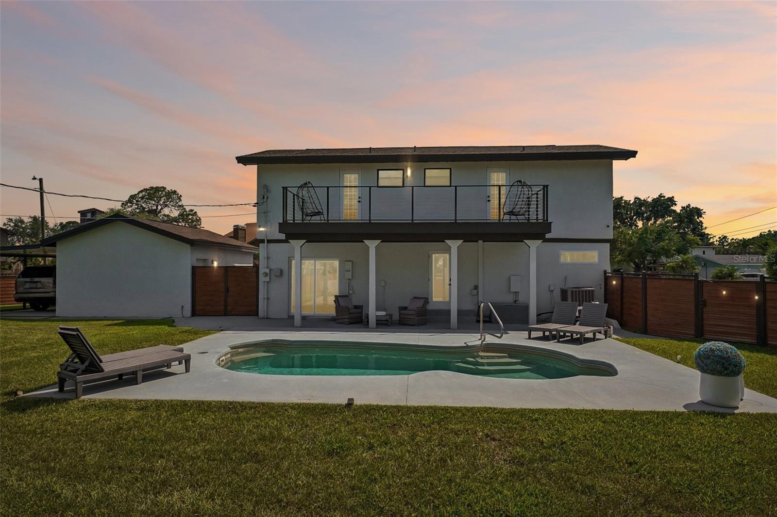 5201 HUNTINGTON ST NE, ST PETERSBURG, FL, 33703