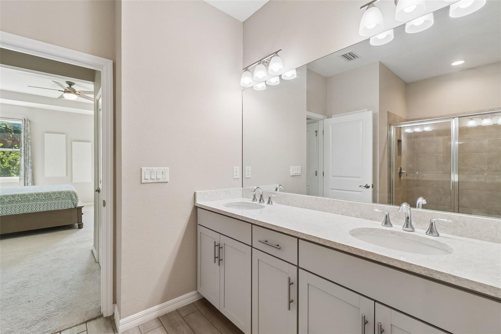 12507 CANDLEBERRY CIR, TAMPA, FL, 33635