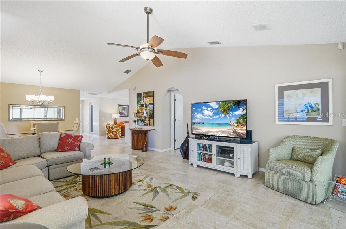 4904 61ST AVENUE TER W, BRADENTON, FL, 34210