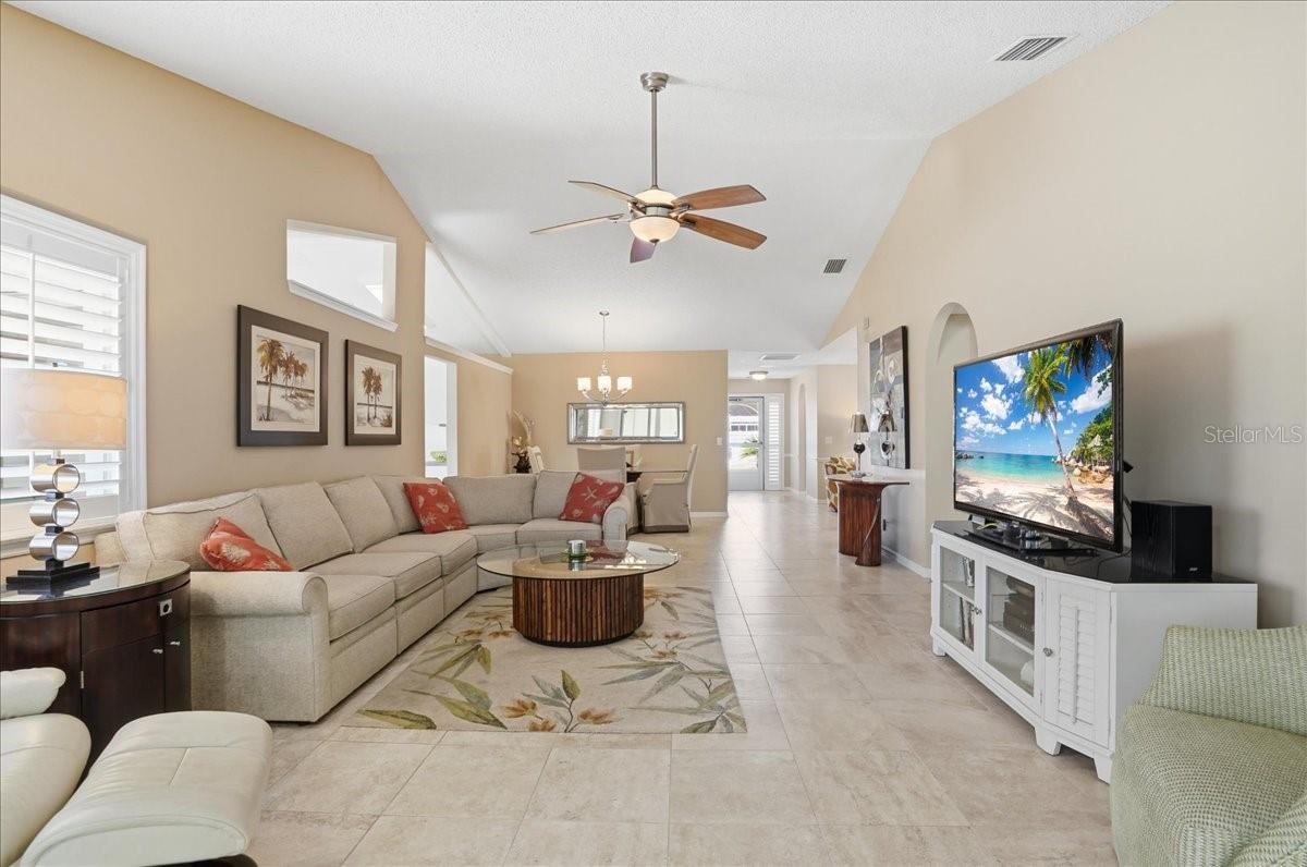 4904 61ST AVENUE TER W, BRADENTON, FL, 34210