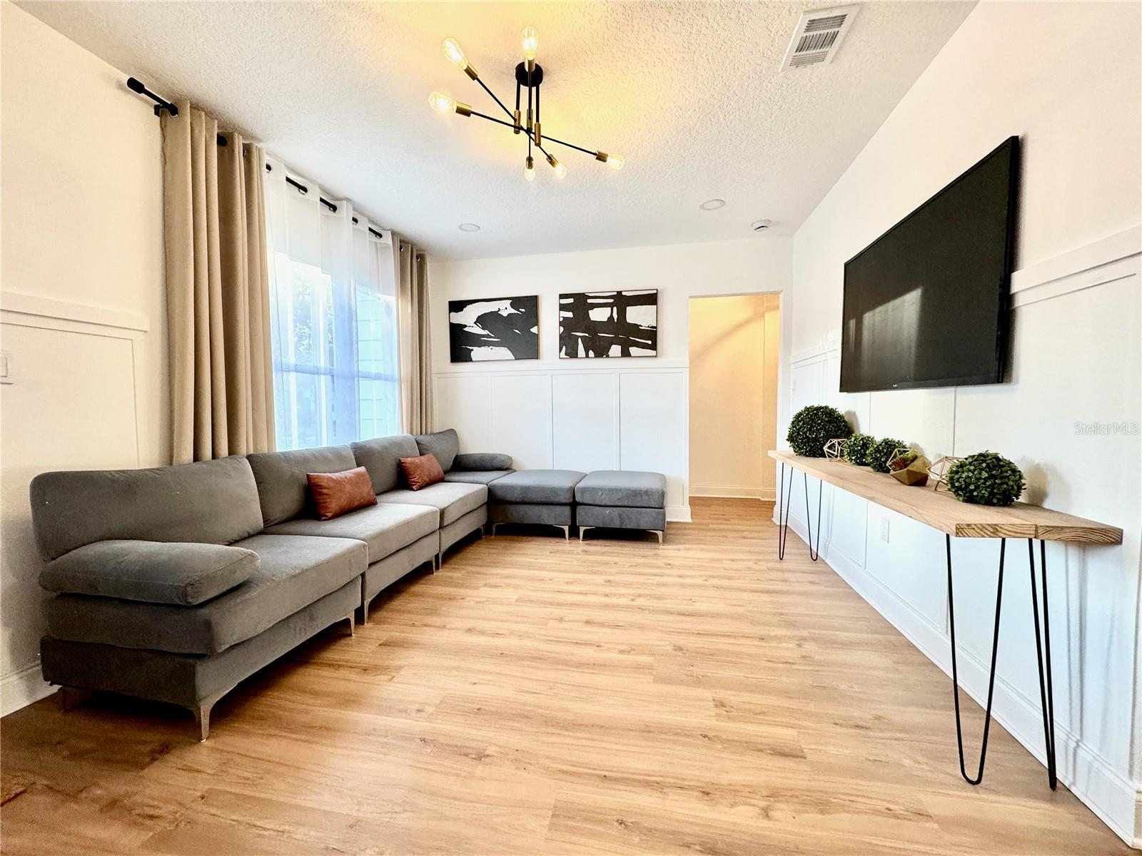 4202 N SEMINOLE AVE, TAMPA, FL, 33603