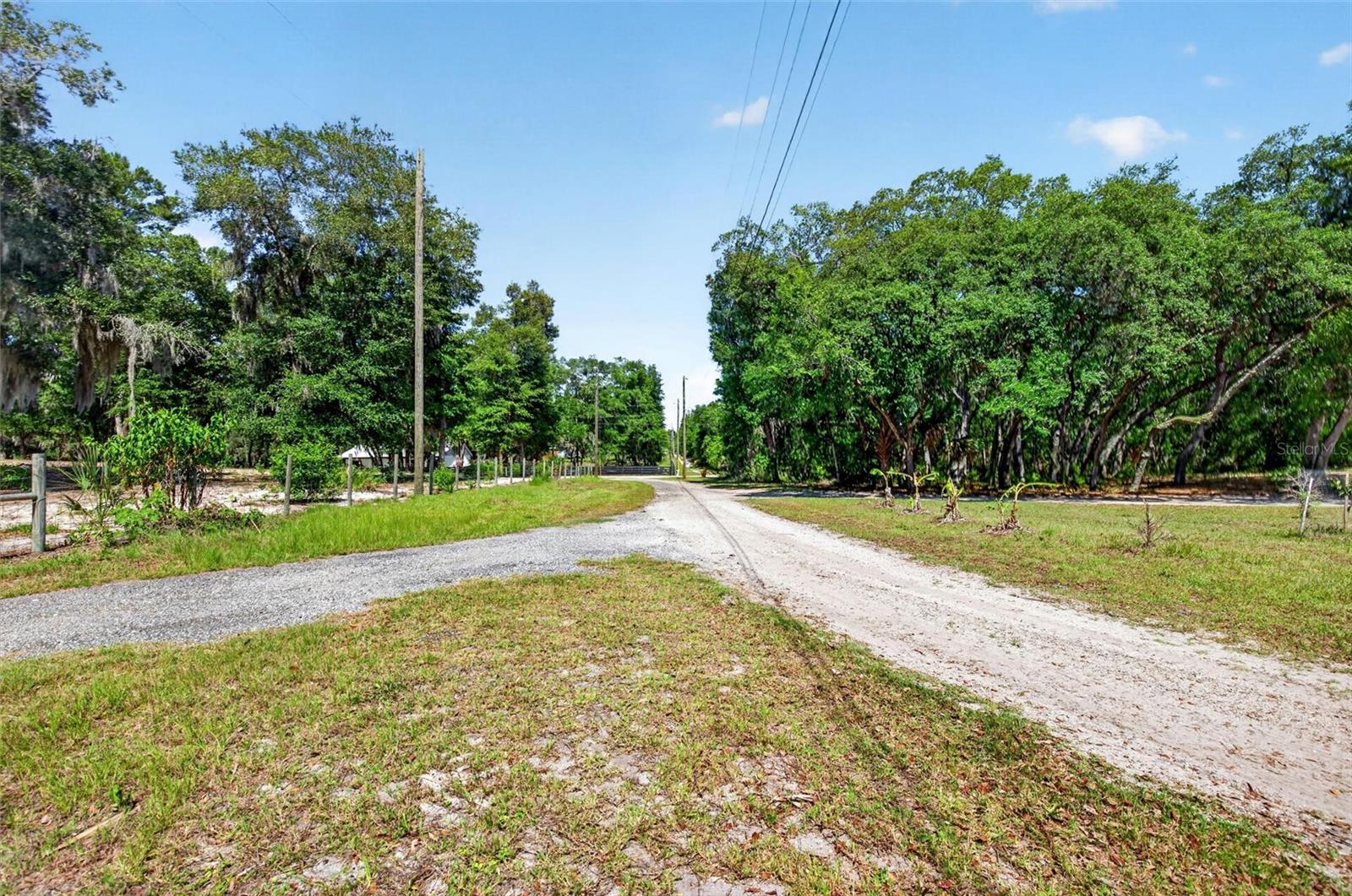 5390 EAST AVE, DE LEON SPRINGS, FL, 32130