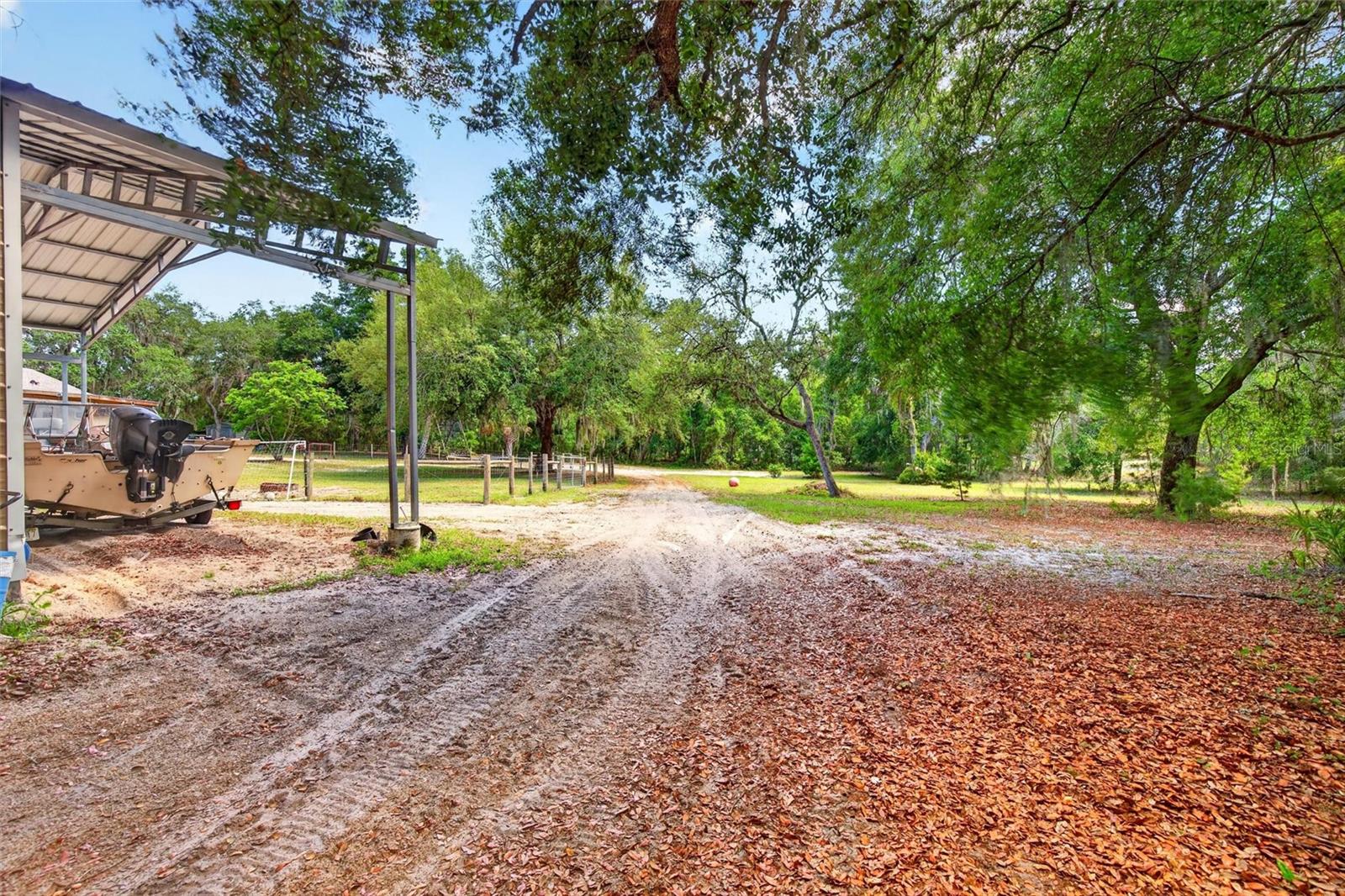 5390 EAST AVE, DE LEON SPRINGS, FL, 32130