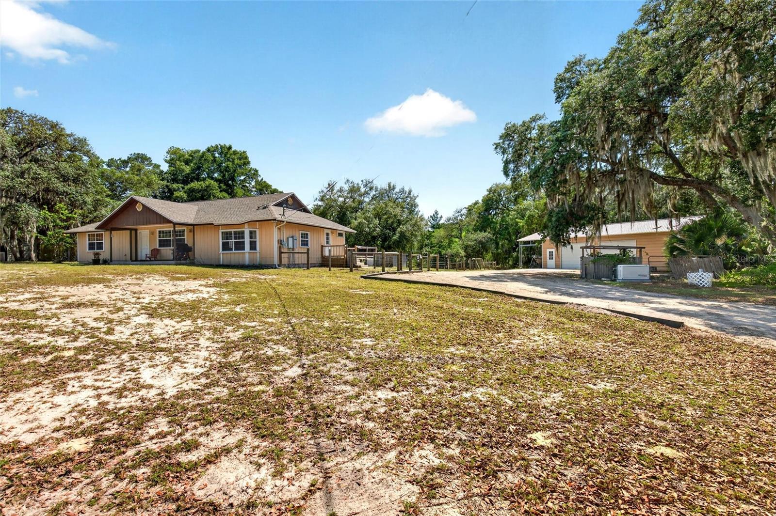 5390 EAST AVE, DE LEON SPRINGS, FL, 32130