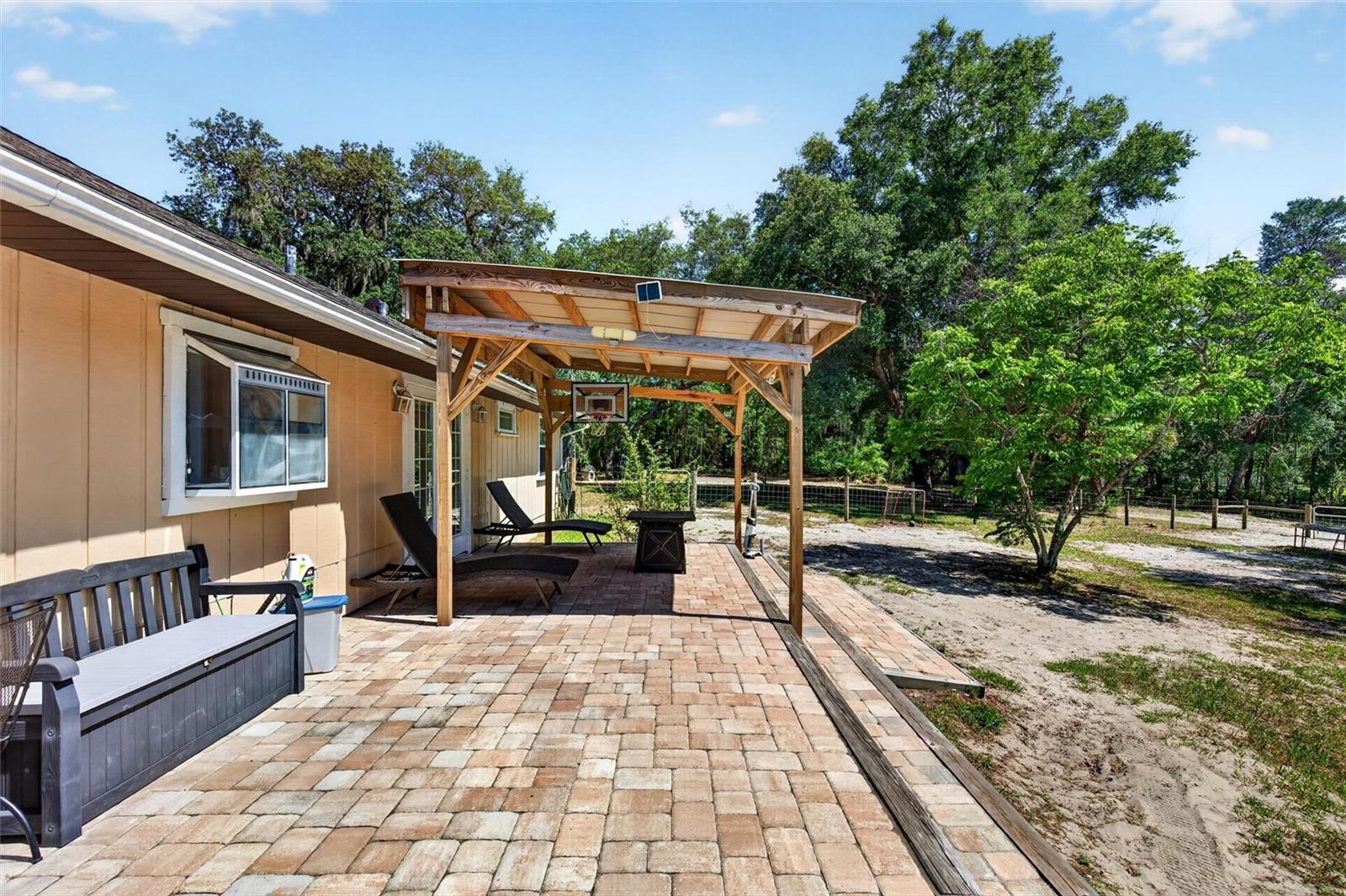 5390 EAST AVE, DE LEON SPRINGS, FL, 32130