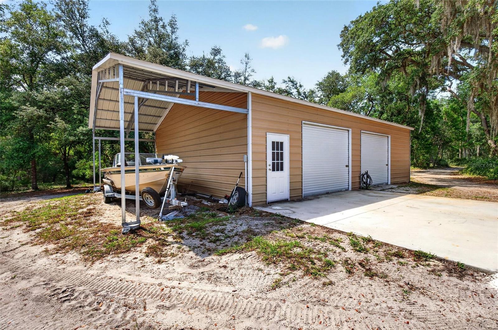 5390 EAST AVE, DE LEON SPRINGS, FL, 32130