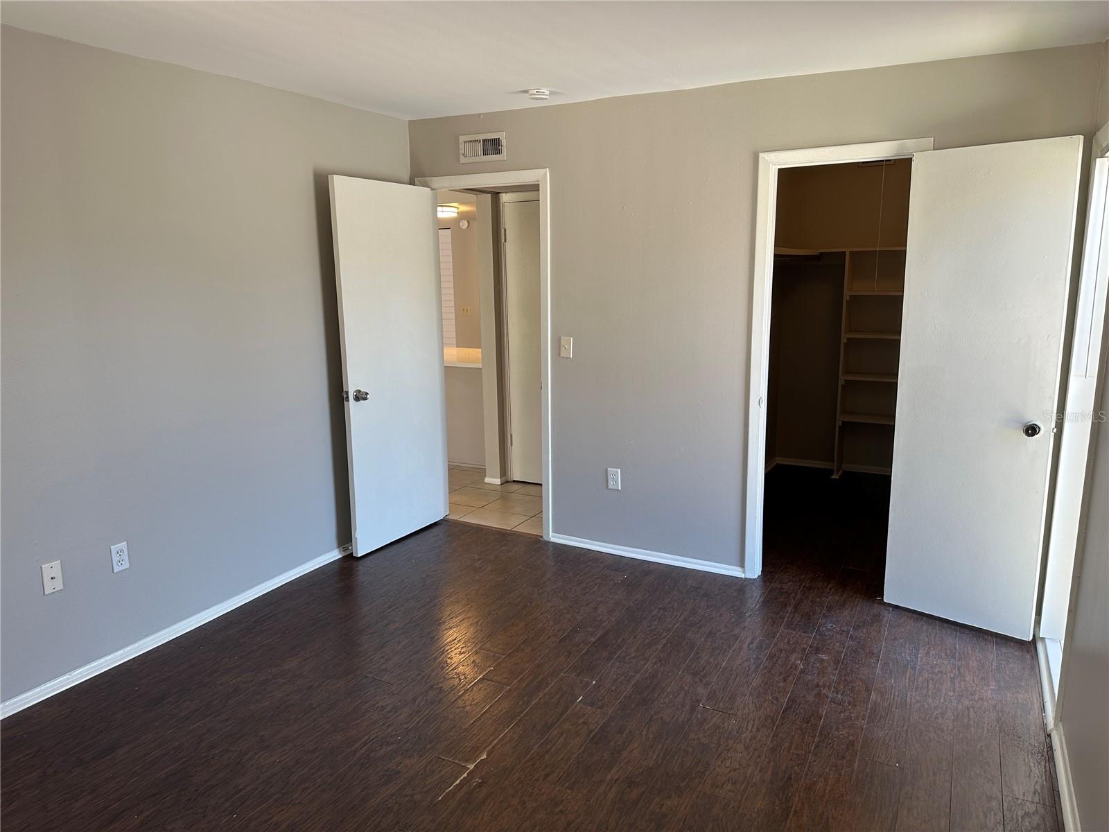 8602 CHAMPLAIN CT #88, TAMPA, FL, 33614